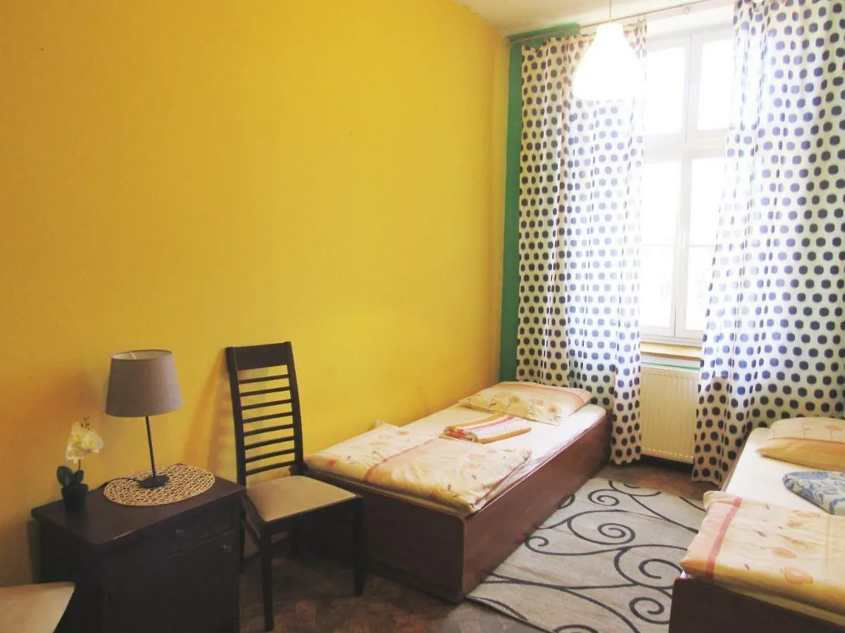 Shishkin Art Hostel Kraków Polska